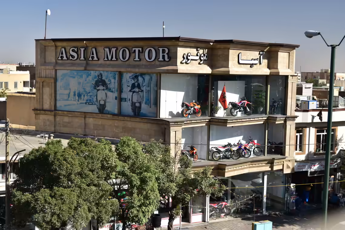 استخدام در آسیا موتور